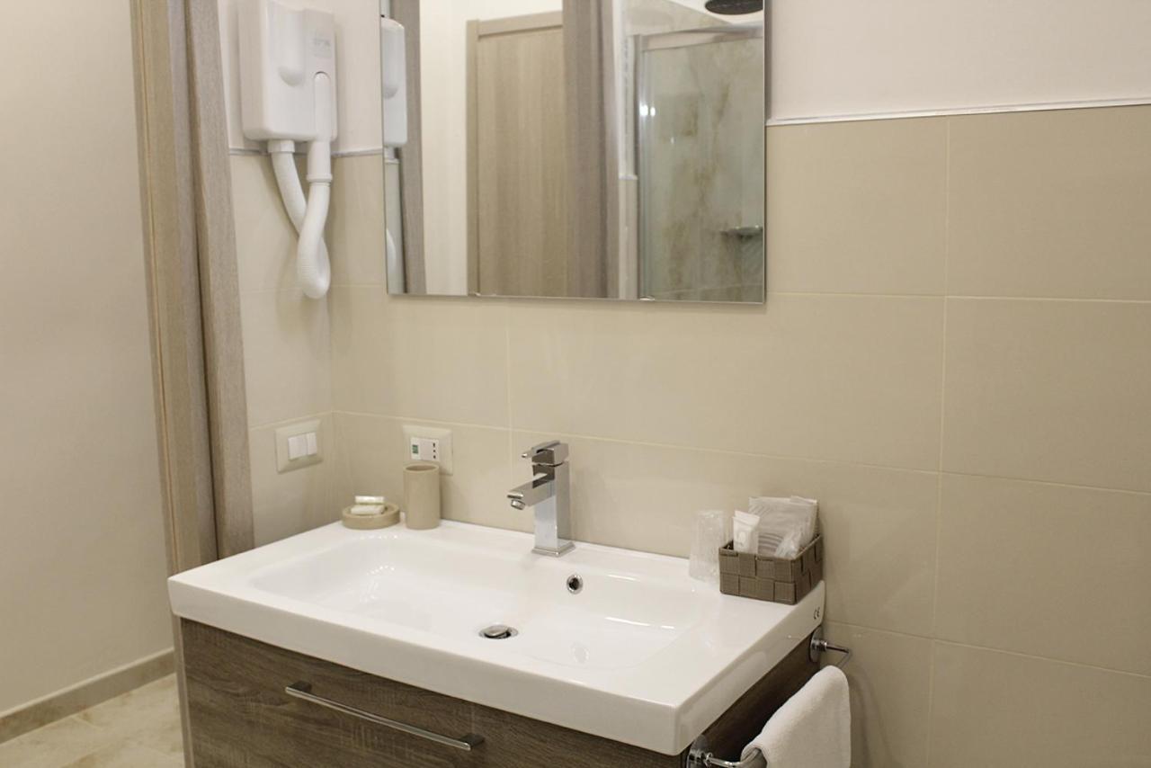 Antonietta De Pace Rooms By Napoli Milionaria B&B Dış mekan fotoğraf
