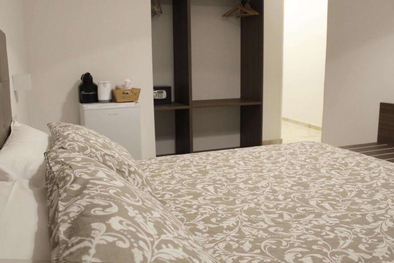 Antonietta De Pace Rooms By Napoli Milionaria B&B Dış mekan fotoğraf