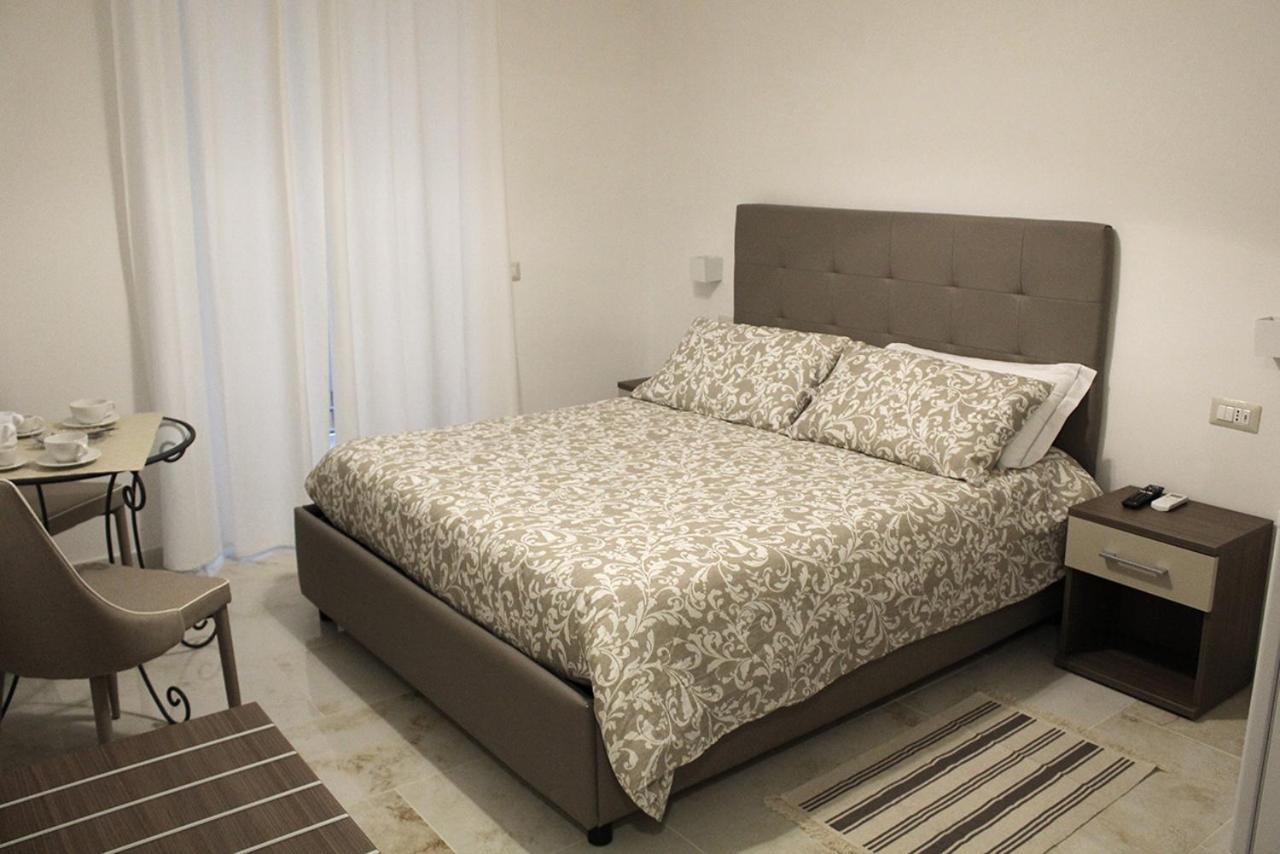 Antonietta De Pace Rooms By Napoli Milionaria B&B Dış mekan fotoğraf