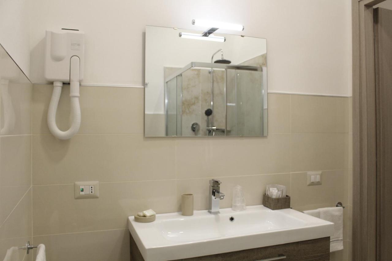 Antonietta De Pace Rooms By Napoli Milionaria B&B Dış mekan fotoğraf