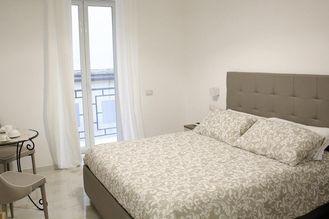 Antonietta De Pace Rooms By Napoli Milionaria B&B Dış mekan fotoğraf